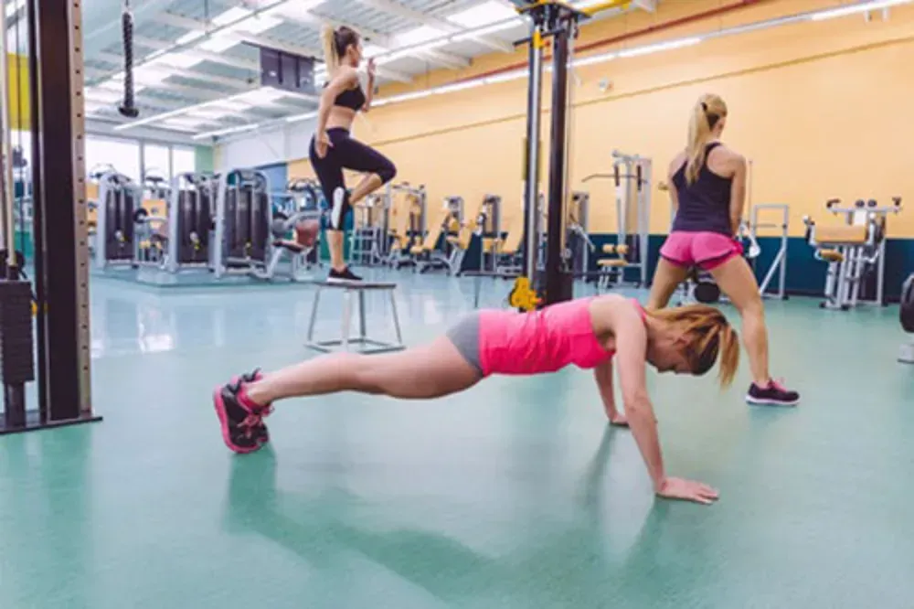 Circuit training (+ 15 ans)